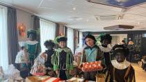 Zonnebloem verrast dorpsgenoten met cadeaupakketten