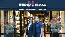 Shoes by Maxx: Van sneakers tot slangenleren loafers