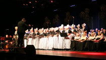 Mooi Kerstconcert van Volendams Vocaal Ensemble