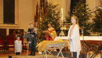 Kerstverhaal gespeeld tijdens Gezinsviering in de Vincentiuskerk