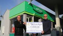 2.000 euro van Garage Molenaar voor Stichting CarMar